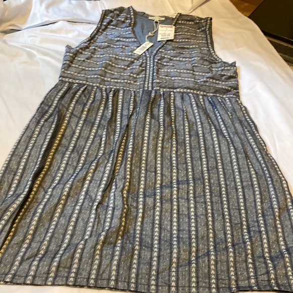 Max Studio Dresses & Skirts - NWT Max Studio navy blended colors dress size M